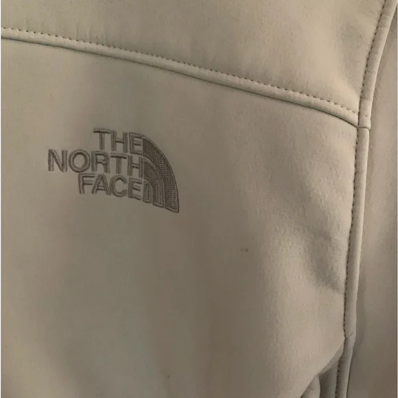 The North Face Jacket - Picture 14 of 14